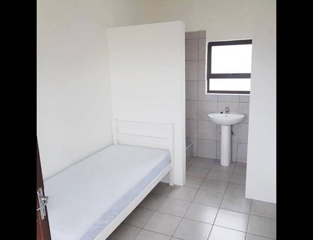 1 BEDROOM APARTMENT RENTED IN SUMMERSTRAND